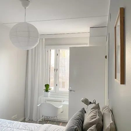 Apartment Modern One Bedroom With Sauna Near Airport *